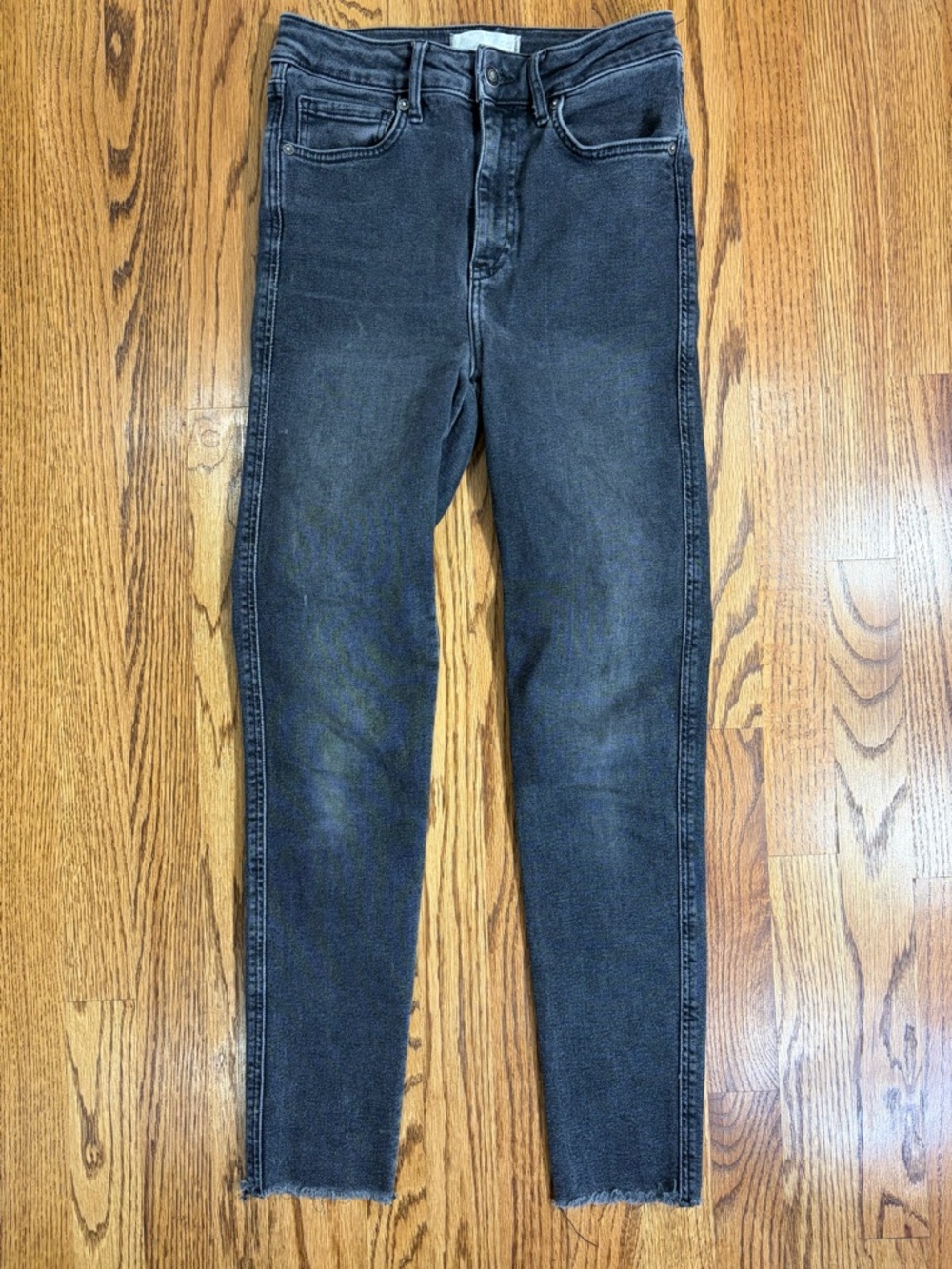 Free People We The Free Washed Black Distressed Raw Hem Skinny Jeans sz 27